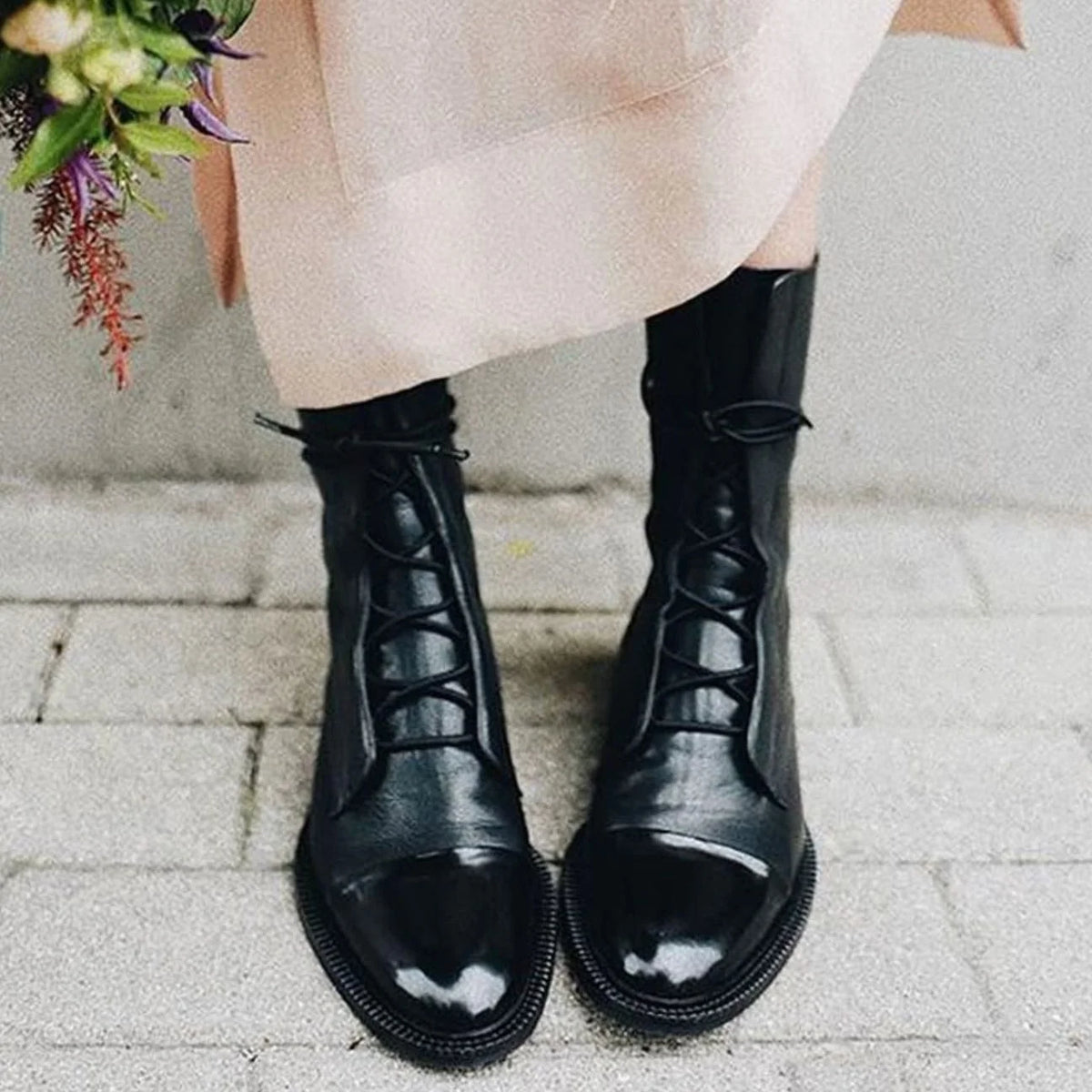 Women's Elegant Cap Toe Lace-Up Ankle Boots 5