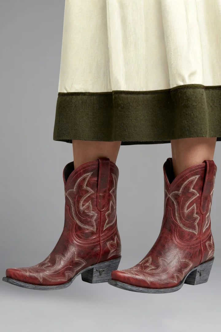 Women's Embroidered Pointed Toe Mid-Calf Cowgirl Boots 5